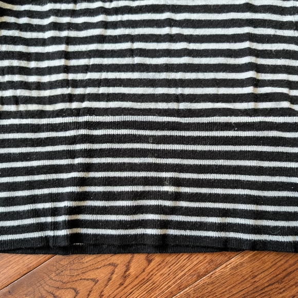 H&M Ladies Nautical Lightweight Knit Long Sleeve Striped Black WhiteSweater Sz M - Picture 2 of 10